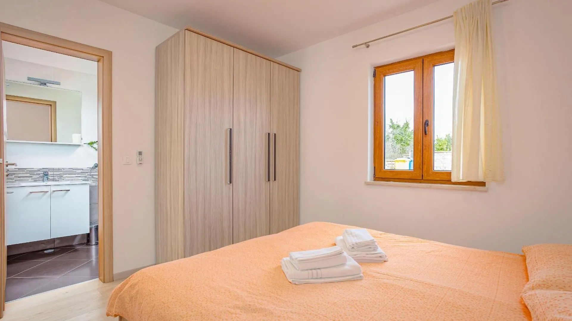 Villa Ana For 12 Persons With Private Saltwater Pool Juršići