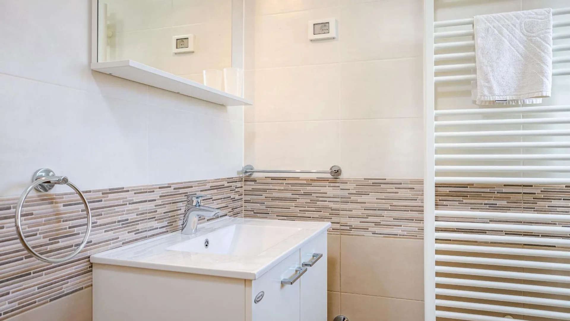 Villa Ana For 12 Persons With Private Saltwater Pool Jursici 0*,