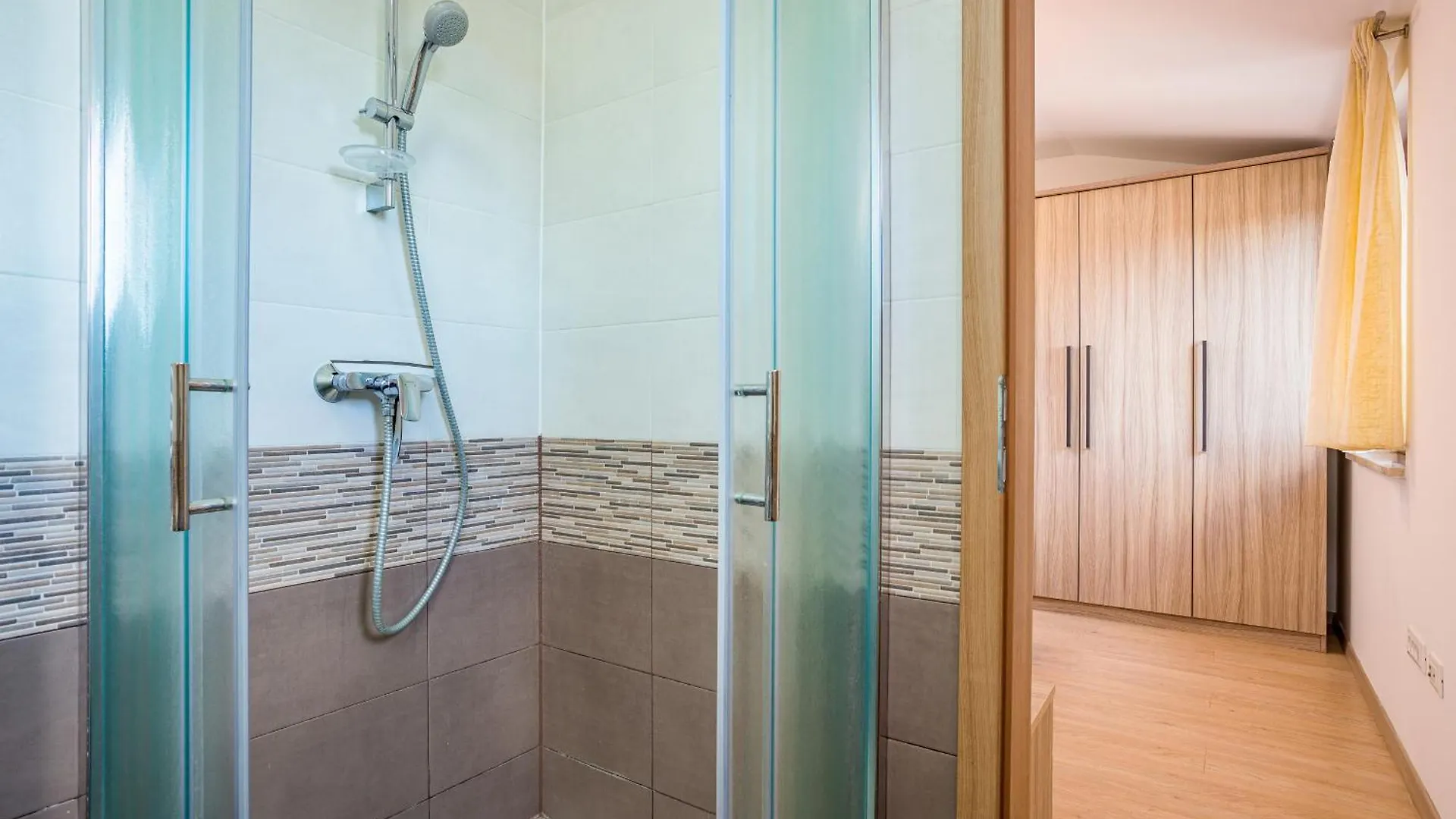Villa Ana For 12 Persons With Private Saltwater Pool Jursici