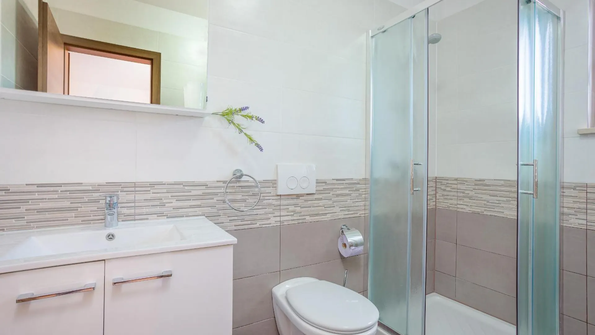 Villa Ana For 12 Persons With Private Saltwater Pool Jursici