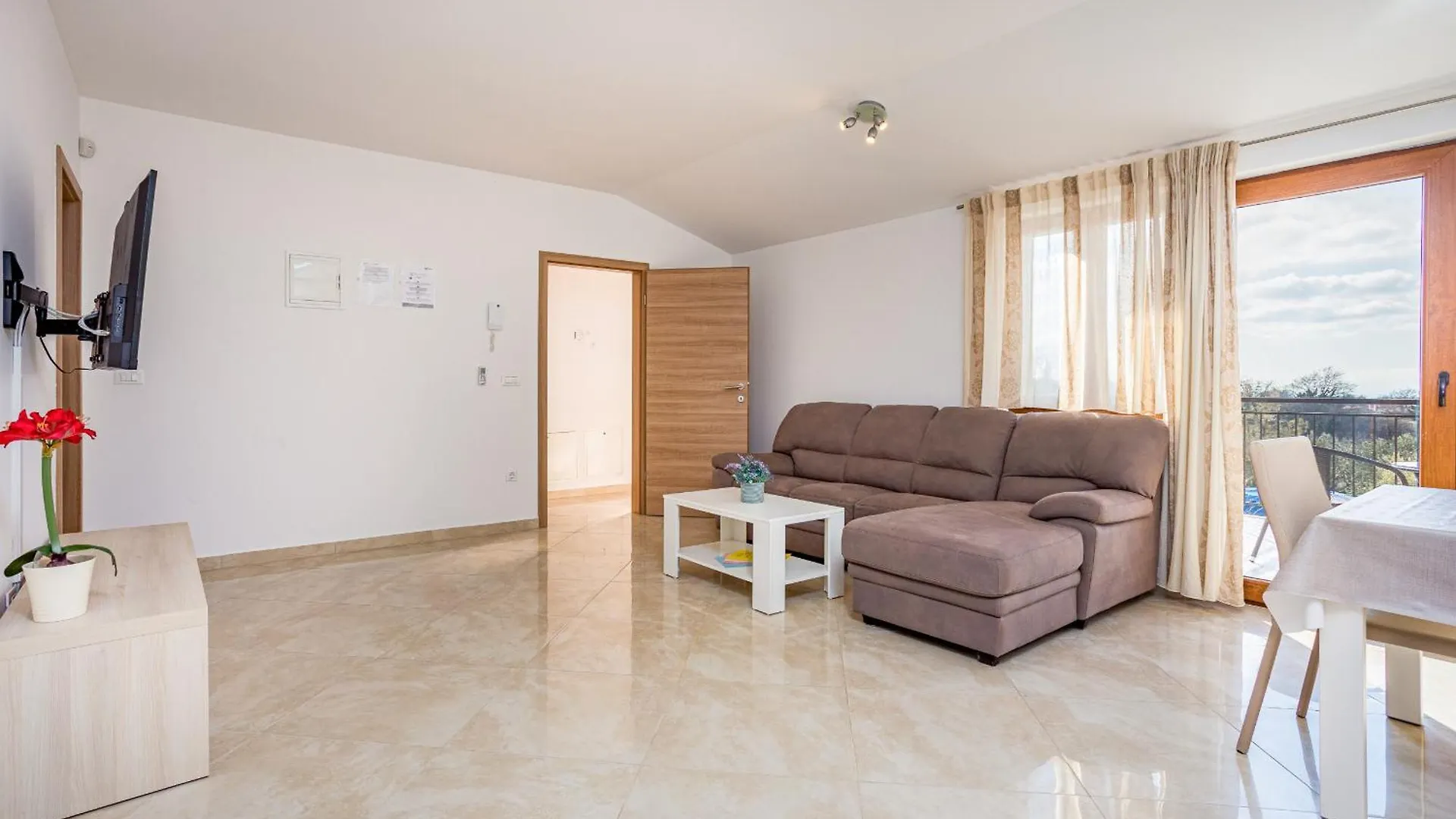 Villa Ana For 12 Persons With Private Saltwater Pool Juršići