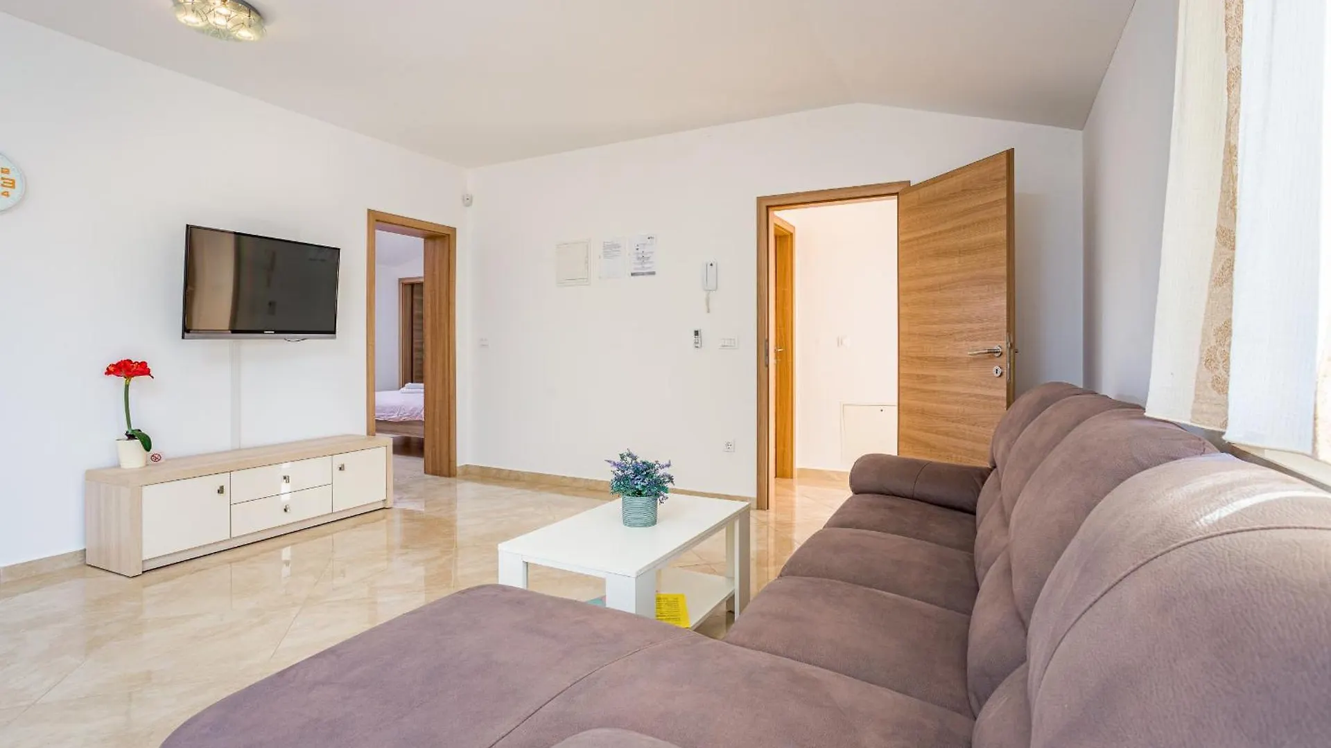 Villa Ana For 12 Persons With Private Saltwater Pool Juršići