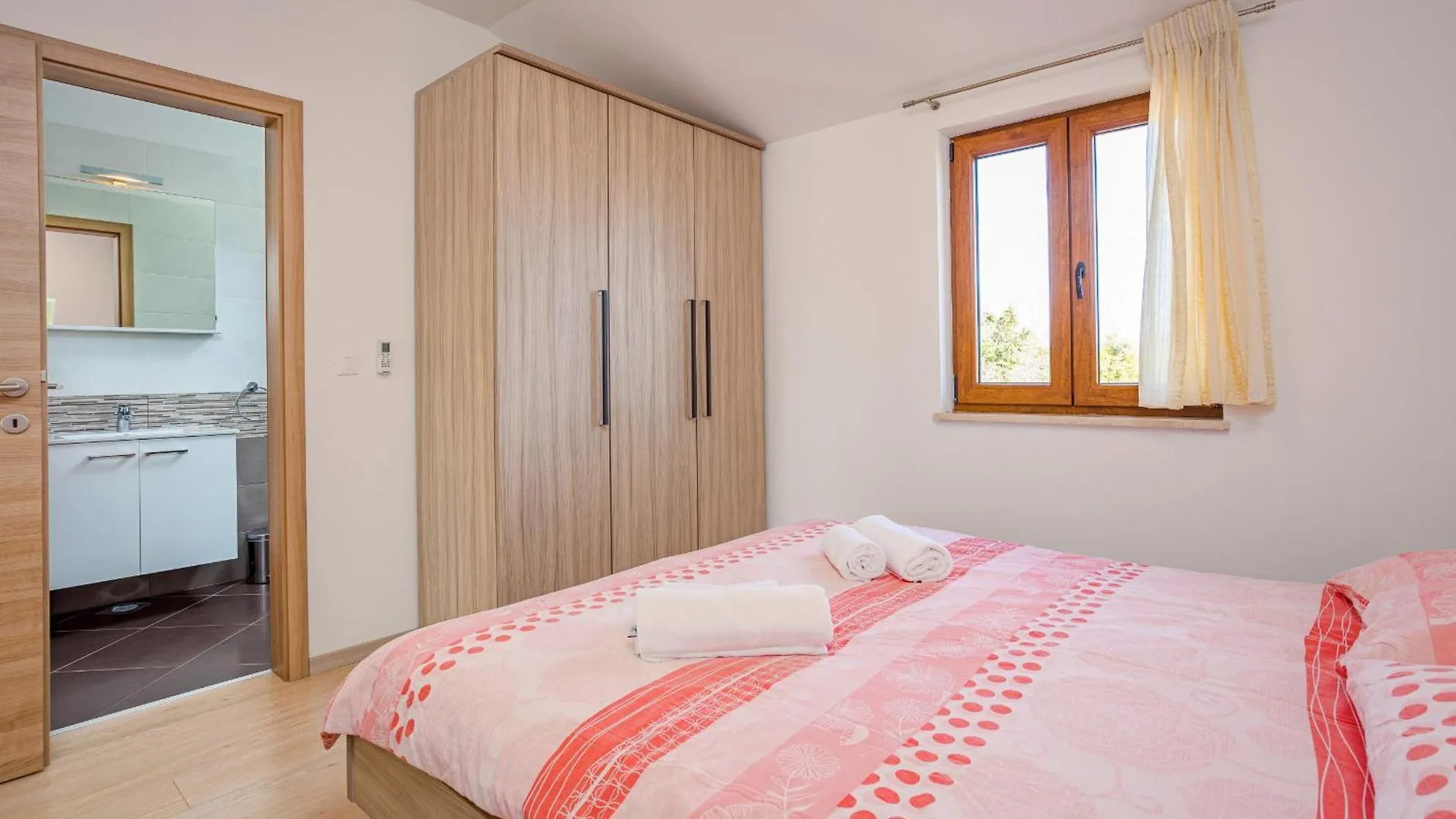 Villa Ana For 12 Persons With Private Saltwater Pool Jursici