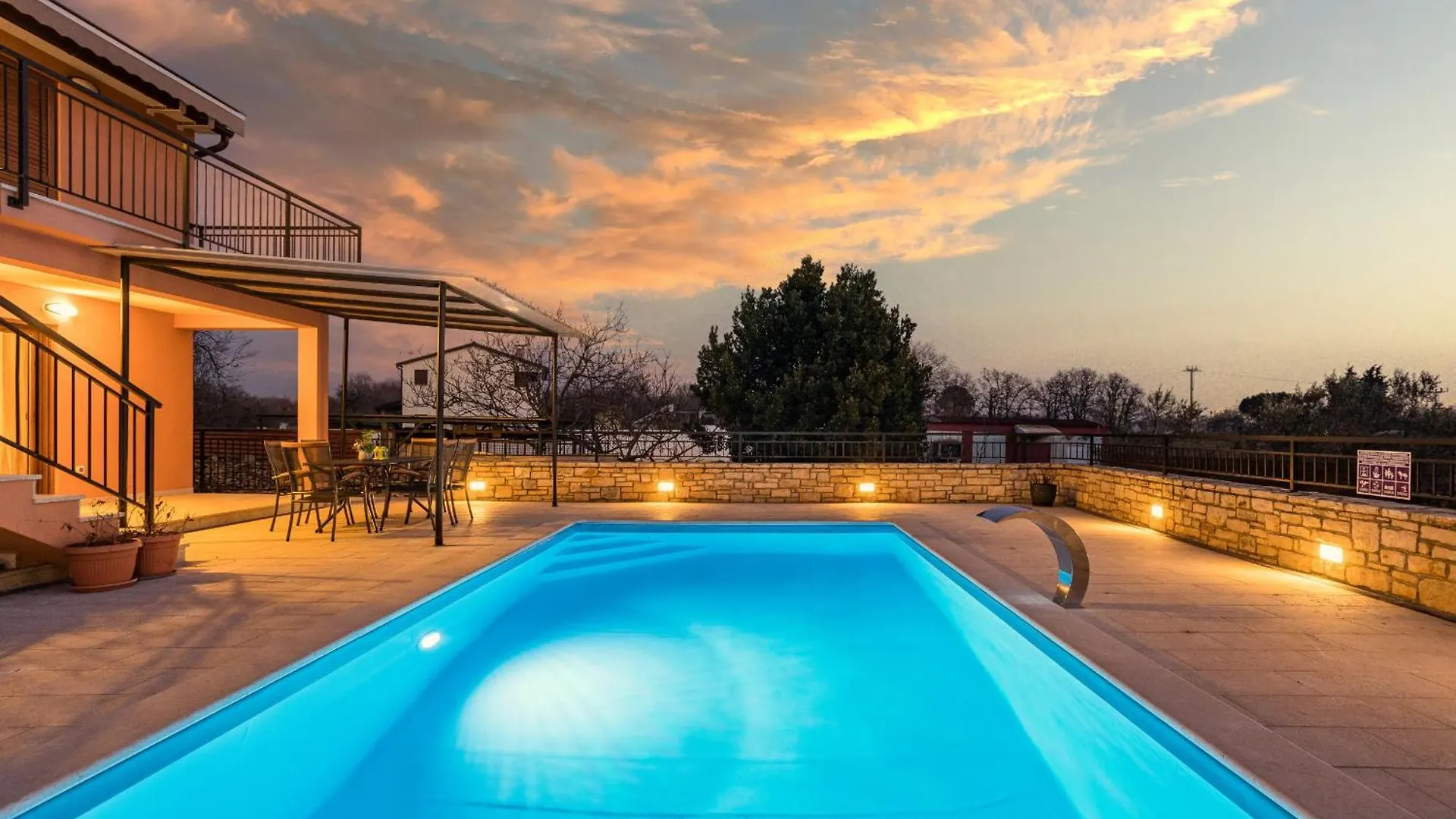 Villa Ana For 12 Persons With Private Saltwater Pool Jursici