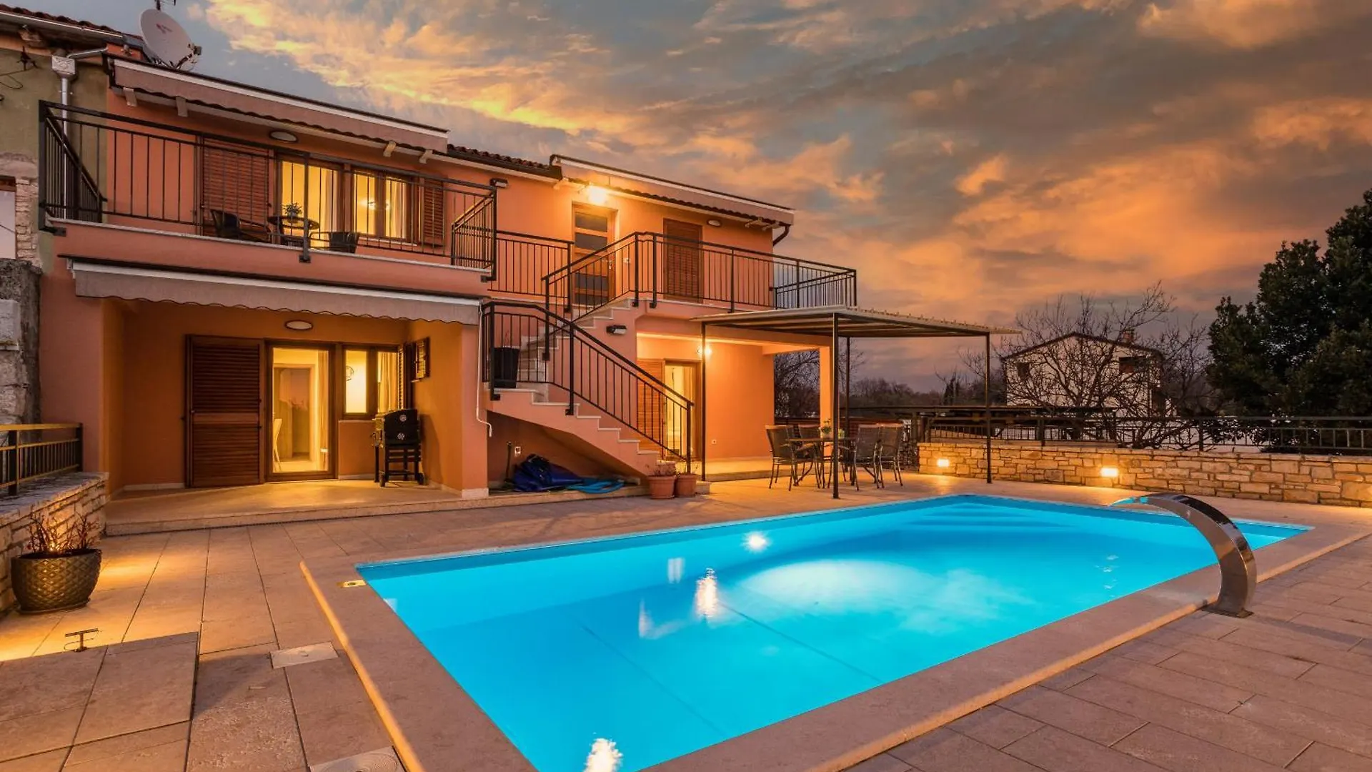 Villa Ana For 12 Persons With Private Saltwater Pool Jursici